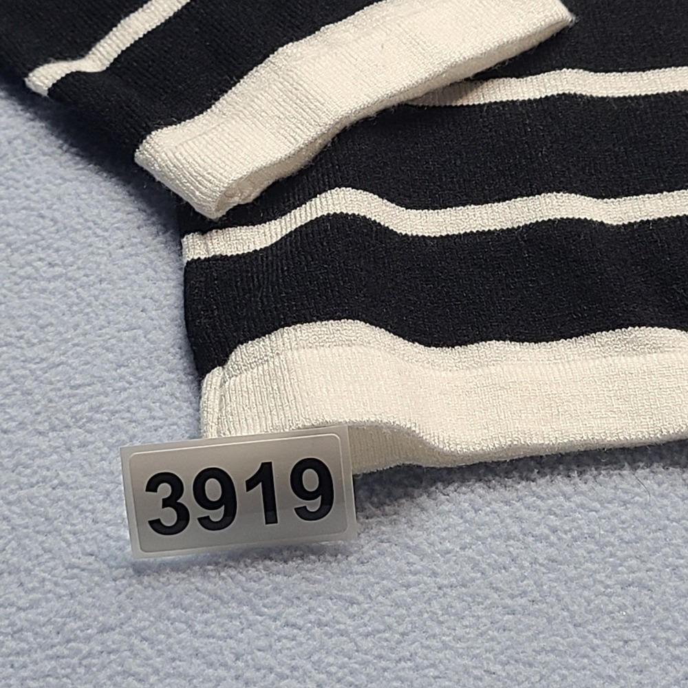 Pink Clover Sweater Womens L Blue White New Striped Colorblock - Picture 7 of 7